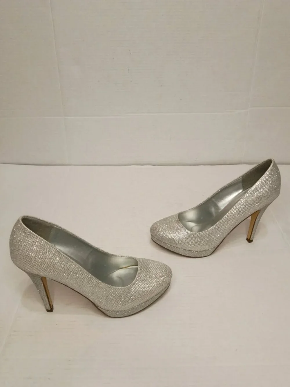 Call It Spring Silver Glitter Platform Pumps Women’s Size 9